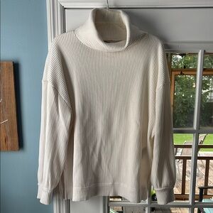 GAP Women's Ivory Turtleneck Sweater